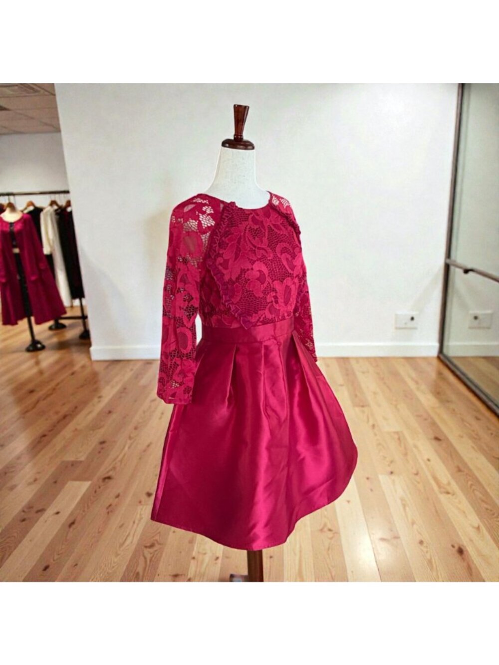 Little Mistress London Dress US 6 Petite Red Lace Fit Flare Prom Cocktail Party - Picture 8 of 14